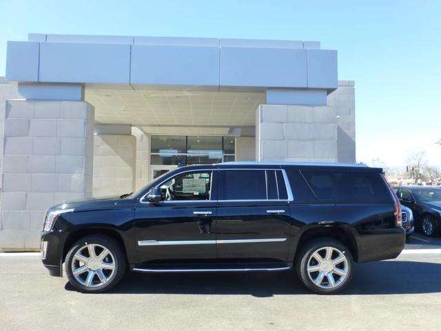 2017 Cadillac Escalade ESV 4x4 Luxury 4dr SUV